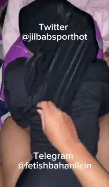 Background nonton video viral Bokep Jilbab Hitam Di Doggy Enak Bgt
