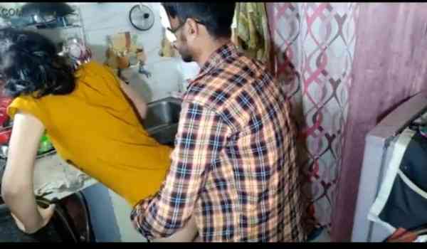 Background nonton video viral Bokep Bocil Lagi Didapur Diajak Ngewe