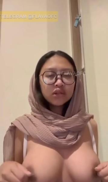 Background nonton video viral Bocil Smp Tobrut Colmek Nahan Enak